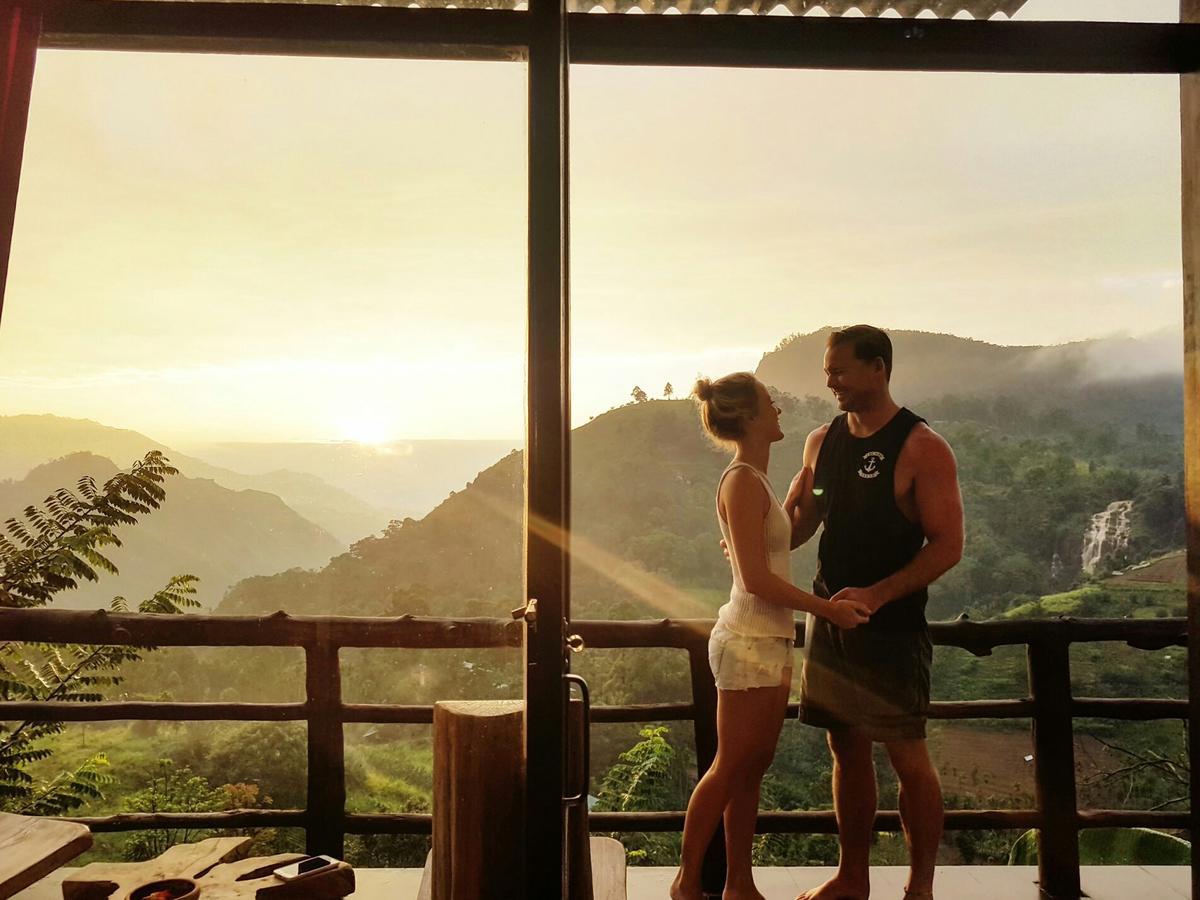 Romance In Ella Exterior foto